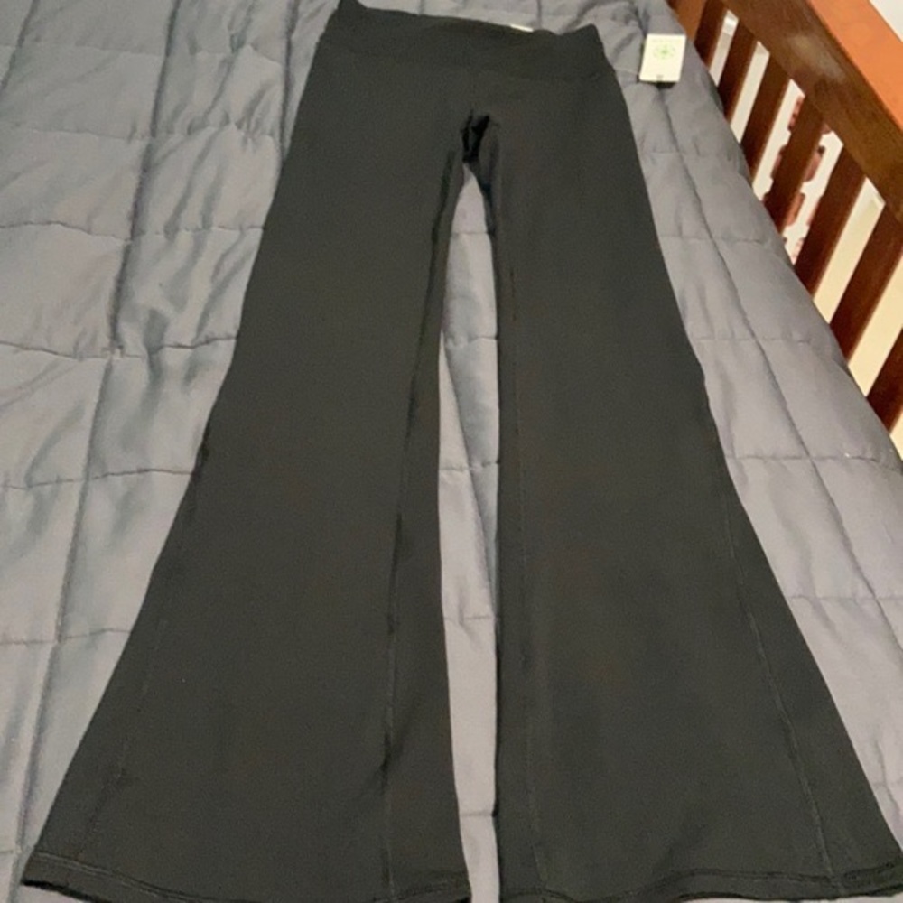 Gaiam Boot Cut Yoga Pants NEW, NEVER WORN